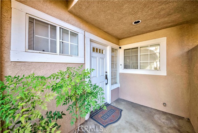 Detail Gallery Image 4 of 44 For 1439 Elegante Ct, Corona,  CA 92882 - 2 Beds | 2/1 Baths