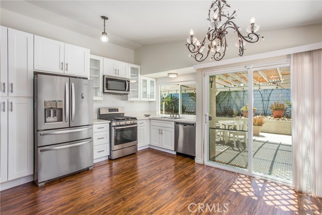 Detail Gallery Image 11 of 28 For 1812 Overland St, Colton,  CA 92324 - 3 Beds | 2 Baths