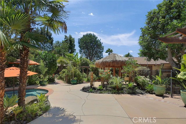 5866 Varna Avenue, Valley Glen CA: https://media.crmls.org/medias/5dc53fc2-5a7b-4e48-82e2-4a25bc320585.jpg