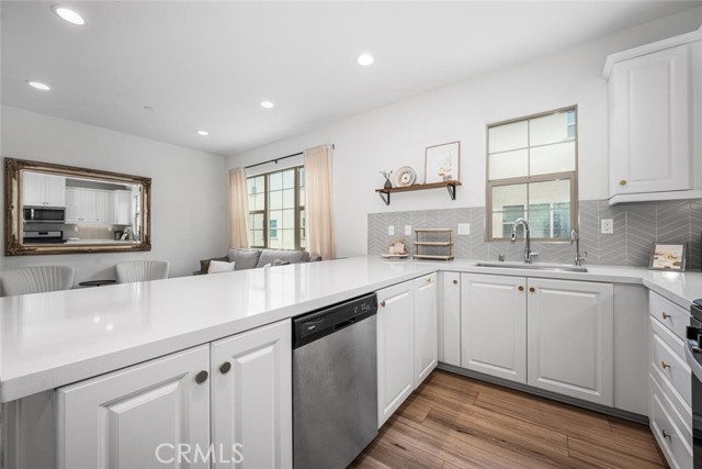 Detail Gallery Image 7 of 40 For 196 Lantana, Stanton,  CA 90680 - 2 Beds | 2/1 Baths