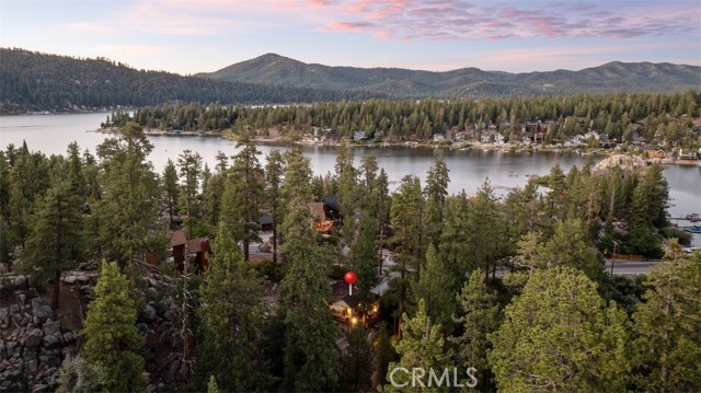 38855 Big Bear Boulevard, Big Bear Lake CA: https://media.crmls.org/medias/5dc6ade2-eacc-4098-8d93-600f12649a8e.jpg