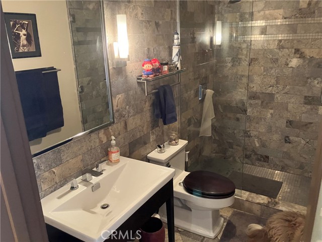 5327 Marina Pacifica N Drive, Long Beach CA: https://media.crmls.org/medias/5dc6f25a-2fbf-4004-9d97-fbe02e1628b2.jpg