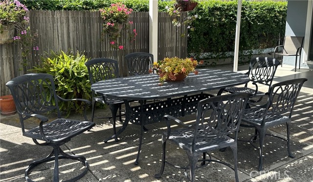Detail Gallery Image 21 of 24 For 22216 Del Valle St, Woodland Hills,  CA 91364 - 3 Beds | 2/1 Baths