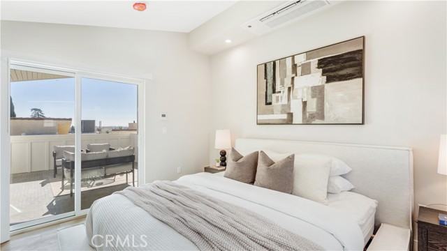 1823 Westholme Ave, Los Angeles CA: https://media.crmls.org/medias/5dc74ccc-732b-4bc6-8484-55cc24b0893e.jpg