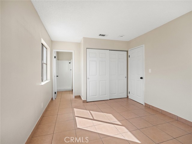 Detail Gallery Image 21 of 35 For 16615 Batson Pl, Victorville,  CA 92395 - 4 Beds | 2 Baths
