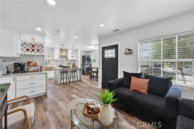 Detail Gallery Image 3 of 55 For 1513 W 215th St, Torrance,  CA 90501 - – Beds | – Baths