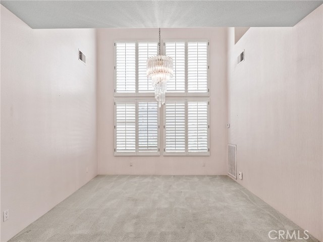 12665 Spring Valley, Victorville CA: https://media.crmls.org/medias/5dc7f442-d842-41a6-8fe8-97c1b100b98f.jpg