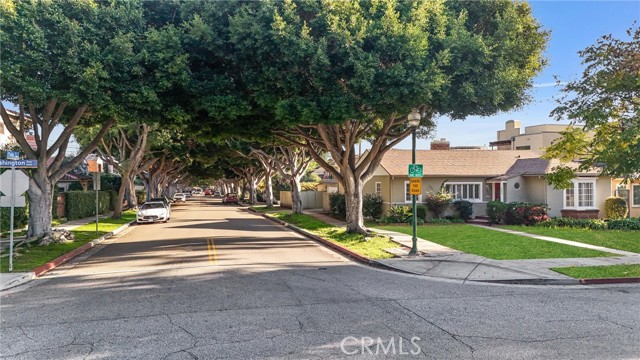 Detail Gallery Image 25 of 34 For 2832 Washington, Santa Monica,  CA 90403 - 2 Beds | 2 Baths
