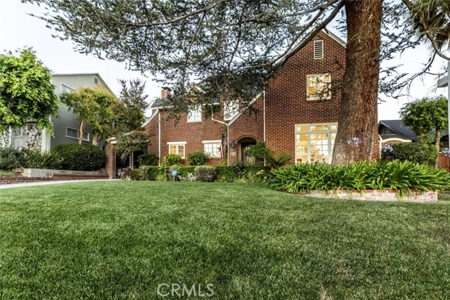 1640 Ard Eevin Avenue, Glendale CA: https://media.crmls.org/medias/5dc913af-441a-4a48-ab5a-74e12b4ca5ab.jpg
