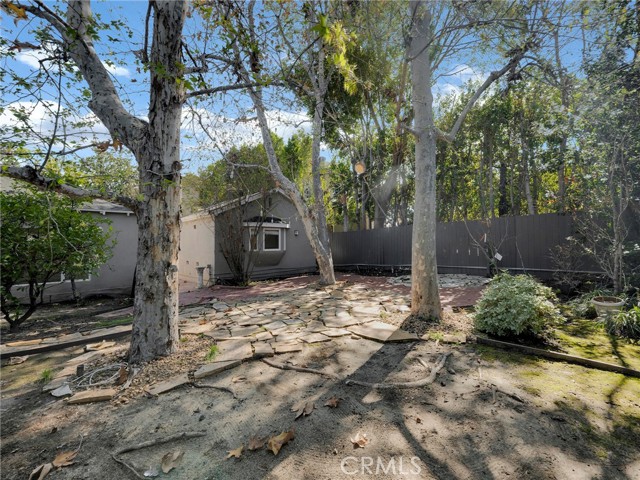 Detail Gallery Image 32 of 33 For 4231 Stern, Sherman Oaks,  CA 91423 - 4 Beds | 3 Baths