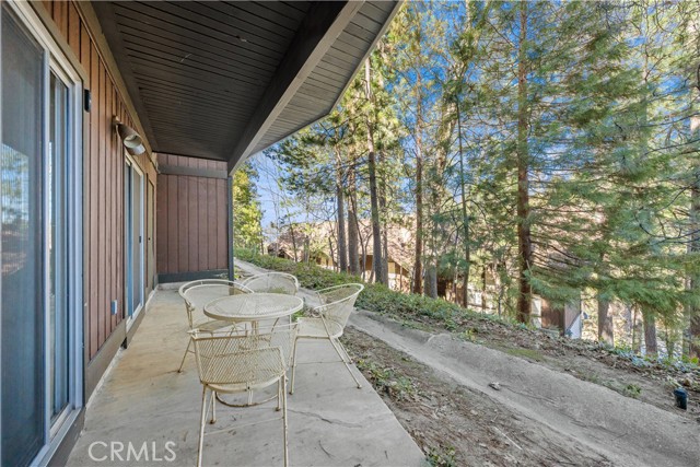 Detail Gallery Image 16 of 29 For 966 Willow Creek Road #24,  Lake Arrowhead,  CA 92352 - 3 Beds | 2/1 Baths