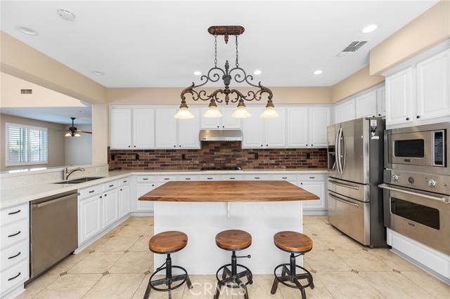 40089 Montage Lane, Murrieta CA: https://media.crmls.org/medias/5dcbd5c7-2939-4db4-aefb-a3a6f1b98eff.jpg