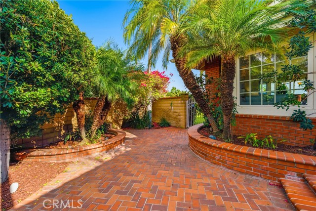 Detail Gallery Image 9 of 60 For 25856 Windsong, Lake Forest,  CA 92630 - 4 Beds | 3 Baths