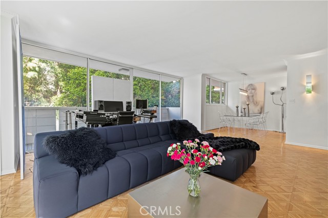 Detail Gallery Image 16 of 43 For 8787 Shoreham Dr #201,  West Hollywood,  CA 90069 - 1 Beds | 1 Baths
