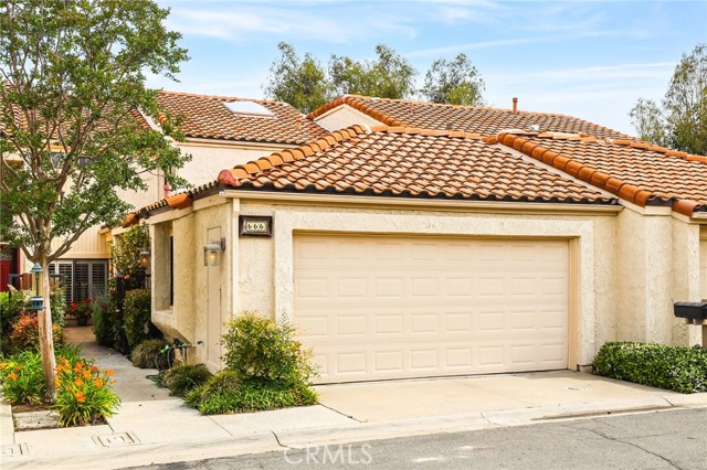 Detail Gallery Image 1 of 64 For 666 Brookline Pl, Fullerton,  CA 92835 - 3 Beds | 3 Baths