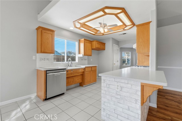 Detail Gallery Image 24 of 57 For 1095 W Saffron, Hanford,  CA 93230 - 4 Beds | 2 Baths