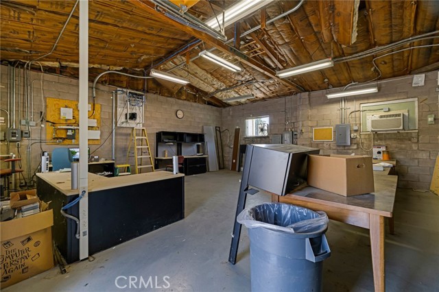 Image 33 of 43 For 420 Laurel Street