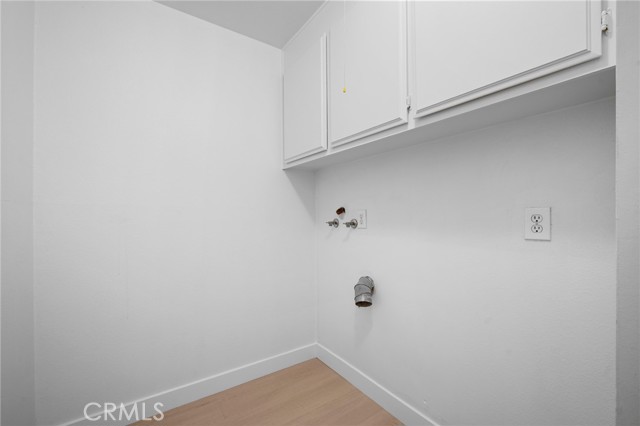 Detail Gallery Image 27 of 33 For 350 W Loraine St #101,  Glendale,  CA 91202 - 2 Beds | 2 Baths