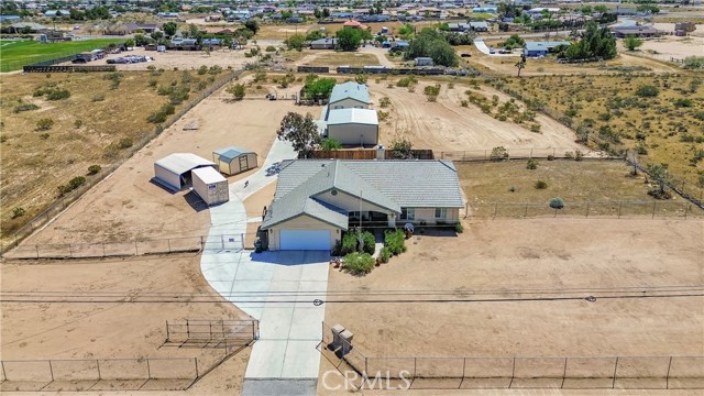 Detail Gallery Image 3 of 35 For 11095 11th Ave, Hesperia,  CA 92345 - 6 Beds | 4 Baths