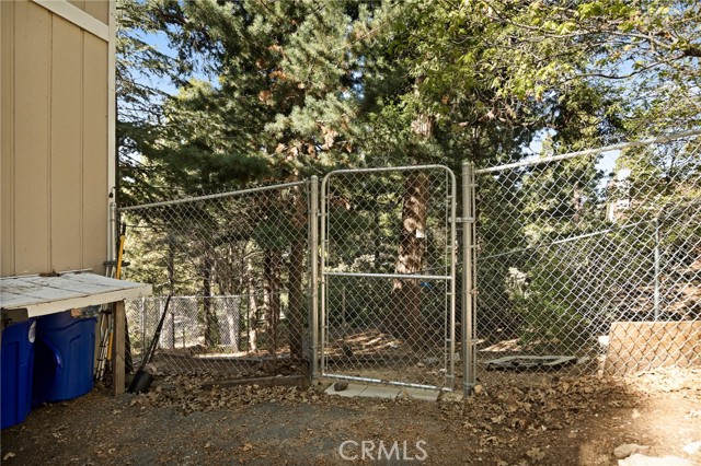 Detail Gallery Image 31 of 35 For 316 Pioneer Rd, Lake Arrowhead,  CA 92352 - 3 Beds | 2/1 Baths