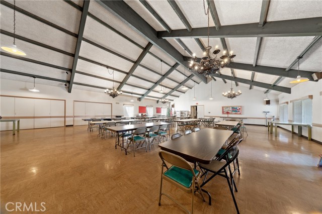 1895 W Devonshire Avenue, Hemet CA: https://media.crmls.org/medias/5dd0e6f4-59f6-4ddd-87f9-579f6ec5ea1f.jpg