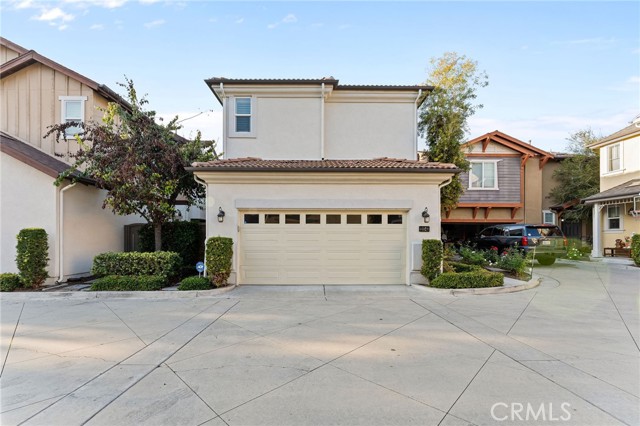 Detail Gallery Image 2 of 37 For 204 Windy, Tustin,  CA 92782 - 3 Beds | 2/1 Baths