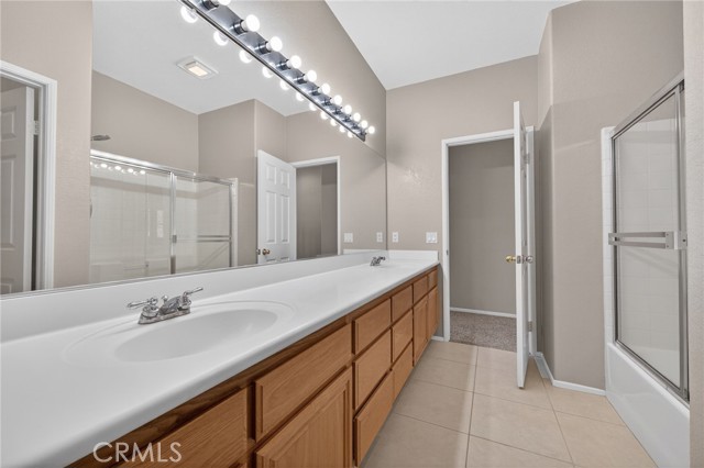 Detail Gallery Image 46 of 58 For 1937 Madera Cir, Corona,  CA 92879 - 4 Beds | 3 Baths