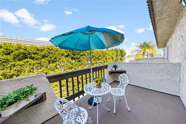 Detail Gallery Image 17 of 18 For 432 S Oak Knoll Ave #4,  Pasadena,  CA 91101 - 2 Beds | 2/1 Baths