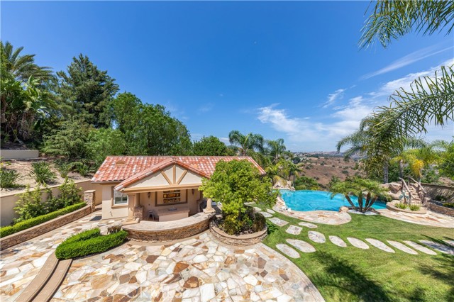 22883 Canyon View Road, Diamond Bar CA: https://media.crmls.org/medias/5dd246b7-bf2b-4dbd-8205-4c96271e672e.jpg