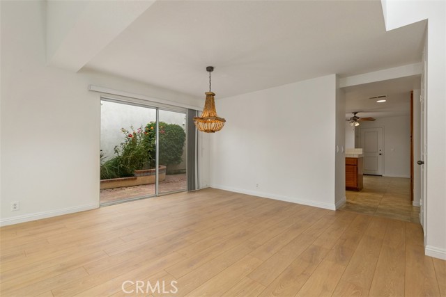 Detail Gallery Image 10 of 31 For 70 Shearwater, Newport Beach,  CA 92660 - 3 Beds | 2/1 Baths