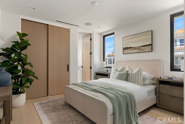 Detail Gallery Image 13 of 21 For 2501 Seaview Ave, Corona Del Mar,  CA 92625 - 4 Beds | 4/1 Baths