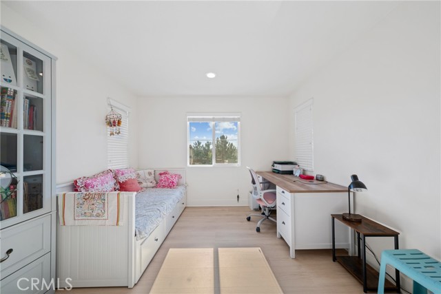 Detail Gallery Image 16 of 34 For 12938 Meridian Ct, Corona,  CA 92880 - 4 Beds | 3/1 Baths