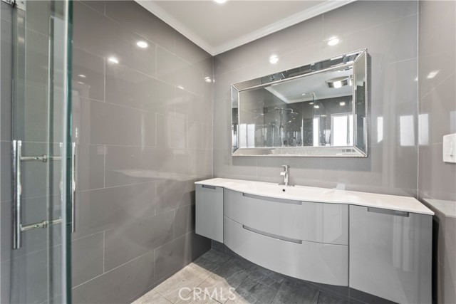 7007 Royer Avenue, West Hills CA: https://media.crmls.org/medias/5dd36379-a0a7-4a77-b52a-cc69980461b2.jpg