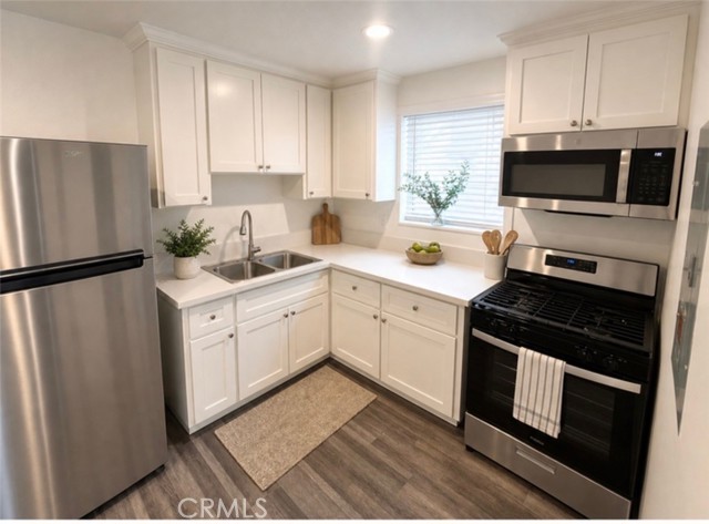 Front Image Thumbnail for CRPW26228595