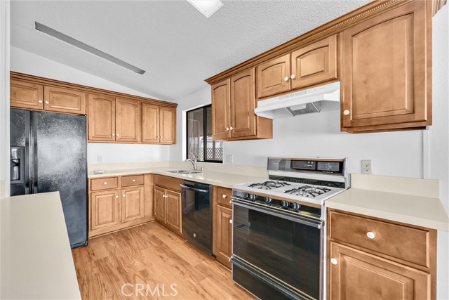 Detail Gallery Image 10 of 40 For 1010 Terrace #17,  San Bernardino,  CA 92410 - 2 Beds | 2 Baths