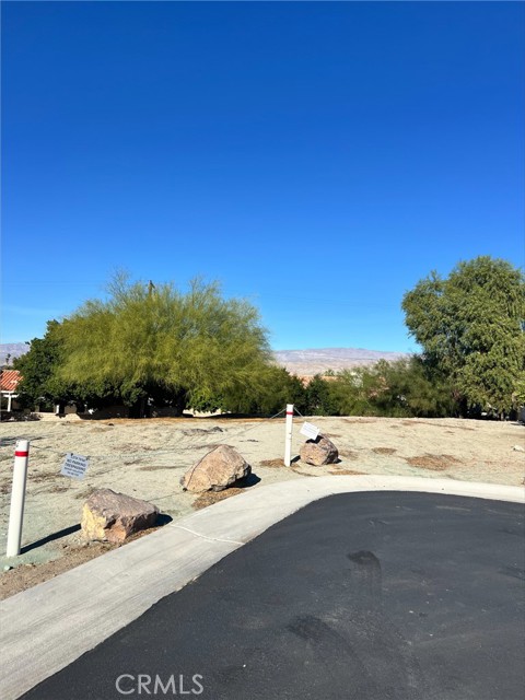 Detail Gallery Image 2 of 3 For 79760 Gable Glen St, Bermuda Dunes,  CA 92203 - – Beds | – Baths