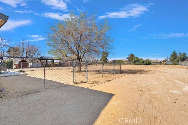 Detail Gallery Image 28 of 39 For 16020 Lime, Hesperia,  CA 92345 - 3 Beds | 2 Baths