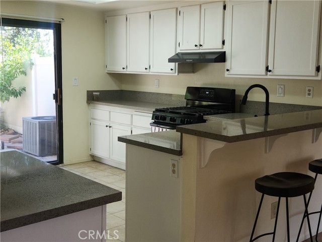 22944 Estoril Drive, Diamond Bar CA: https://media.crmls.org/medias/5dd47fe6-091b-4f12-bf7a-f0521aadb81b.jpg