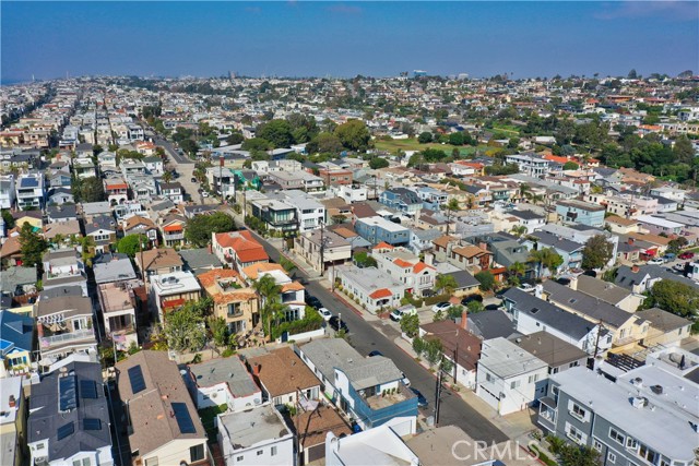 400 30th Street, Hermosa Beach, California 90254, 4 Bedrooms Bedrooms, ,4 BathroomsBathrooms,Residential,Sold,30th,PV21251105