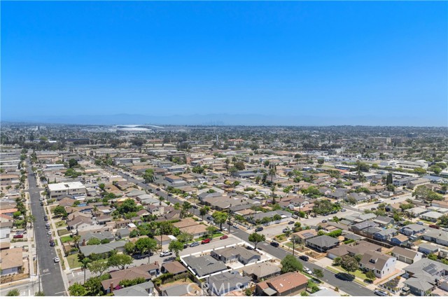 11905 Freeman, Hawthorne CA: https://media.crmls.org/medias/5dd52c09-0d74-4640-a099-7b6b620938da.jpg