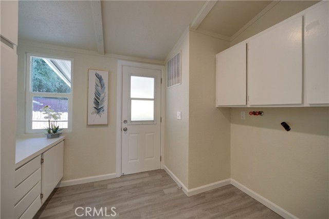 37 Via Santa Barbara, Paso Robles CA: https://media.crmls.org/medias/5dd5afb1-3f6f-425a-be34-21da47d11928.jpg