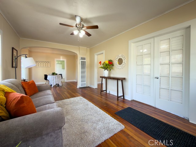 Detail Gallery Image 9 of 41 For 243 W 3rd Avenue, Chico,  CA 95926 - 3 Beds | 2 Baths