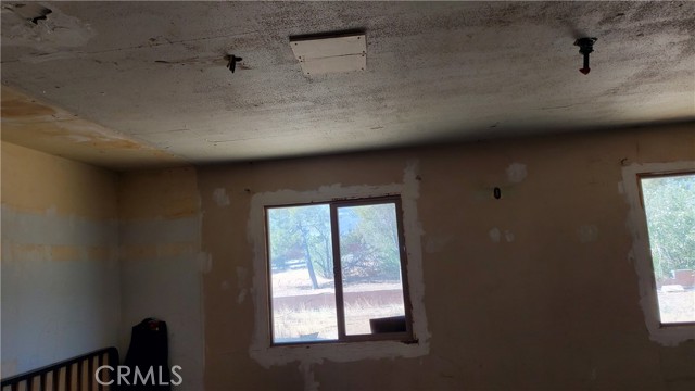 32676 Foothill Road, Lucerne Valley CA: https://media.crmls.org/medias/5dd5e8c5-a8b1-4ccb-97f7-ec383cc72e25.jpg