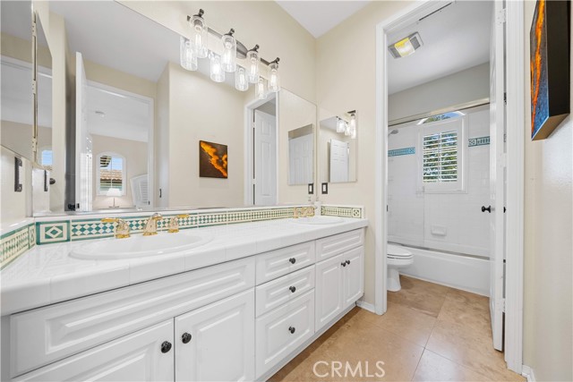 18642 Topanga Canyon Road, Silverado CA: https://media.crmls.org/medias/5dd61714-3727-4d80-b62e-8ef28314341c.jpg