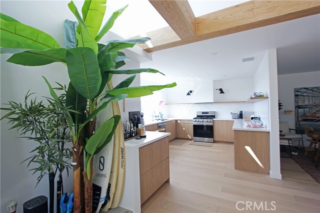 1914 Pelican Avenue, San Pedro CA: https://media.crmls.org/medias/5dd6ceeb-837e-45e9-9948-558854fd0104.jpg