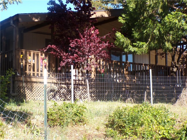 4188 Country Club Drive, Lucerne CA: https://media.crmls.org/medias/5dd764de-df85-4b1c-b0a5-8cd529c7e310.jpg