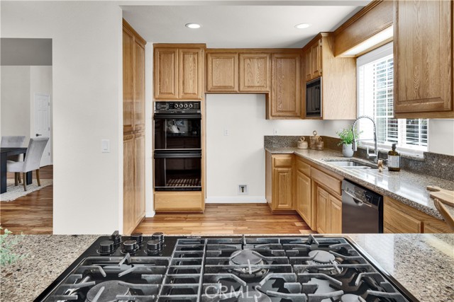 Detail Gallery Image 9 of 40 For 603 Cool Valley, Paso Robles,  CA 93446 - 4 Beds | 3 Baths