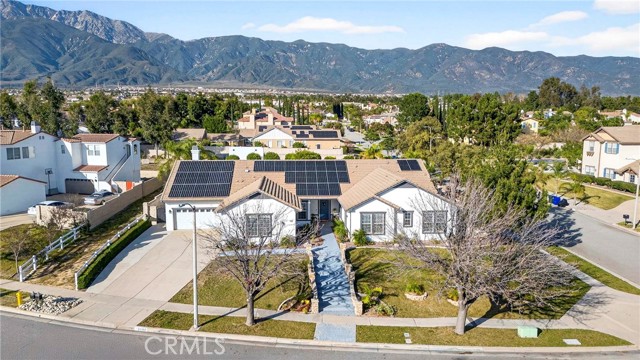 Detail Gallery Image 2 of 65 For 12498 High Horse, Rancho Cucamonga,  CA 91739 - 4 Beds | 3/1 Baths