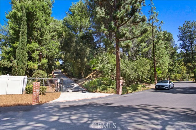 15857 Beaver Run Road, Canyon Country CA: https://media.crmls.org/medias/5dd8ffda-3591-4fc6-acc9-e021fd55223a.jpg