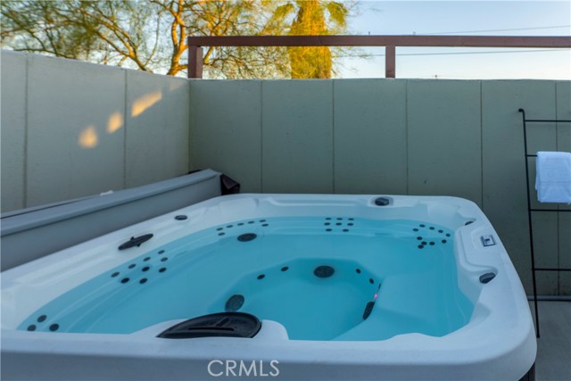72939 Homestead Drive, 29 Palms CA: https://media.crmls.org/medias/5ddb528c-fddc-4aae-9da8-f2e2b67868c3.jpg